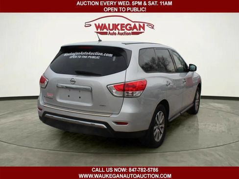 Used 2013 Nissan Pathfinder S image 4