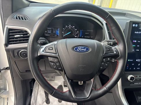 Used 2022 Ford Edge ST-Line image 15