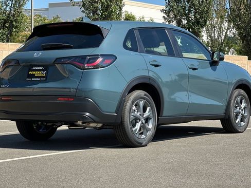 New 2027 Honda HR-V LX image 4