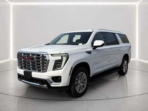 Used 2025 GMC Yukon XL Denali AWD/4WD image 1