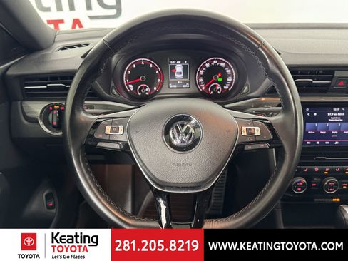 Used 2021 Volkswagen Passat 2.0T R-Line image 29