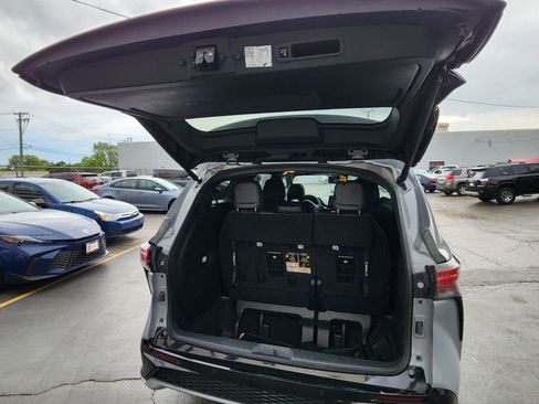 Certified 2023 Toyota Sienna XSE w/ XSE Plus Package AWD/4WD image 29