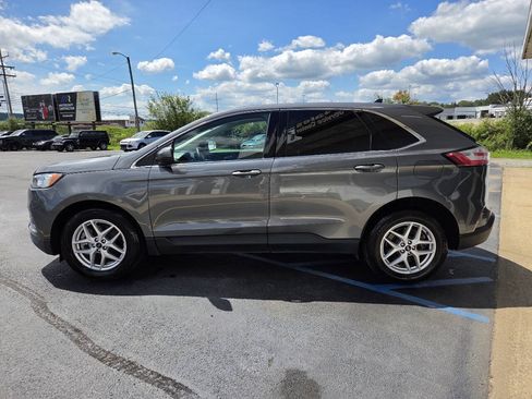 Used 2022 Ford Edge SEL w/ Convenience Package AWD/4WD image 4