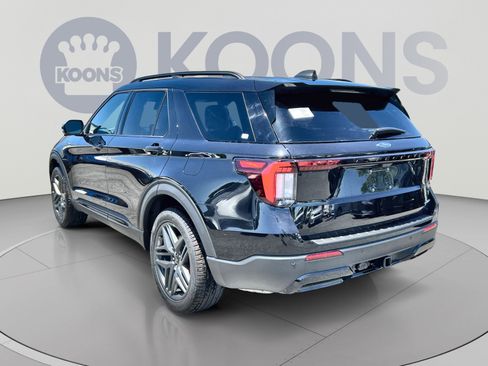 New 2026 Ford Explorer ST-Line w/ ST-Line Street Pack AWD/4WD image 8