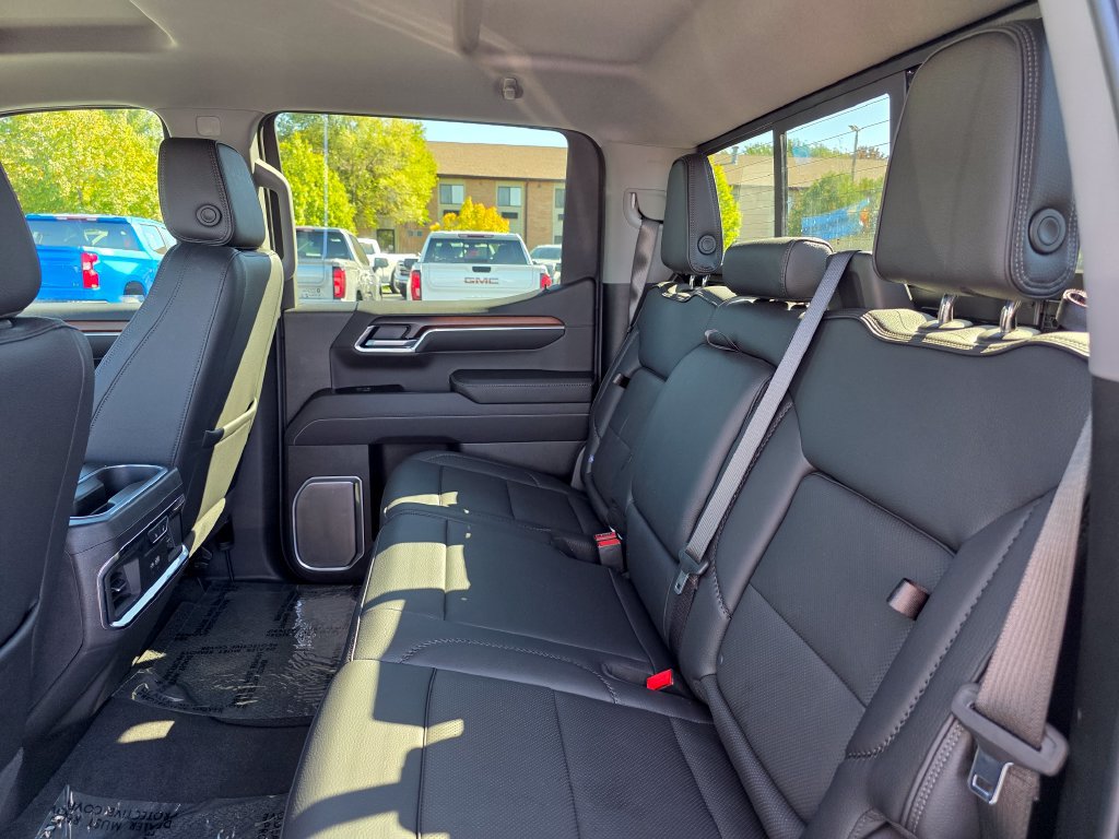 Certified 2025 GMC Sierra 1500 Denali w/ Technology Package AWD/4WD image 28