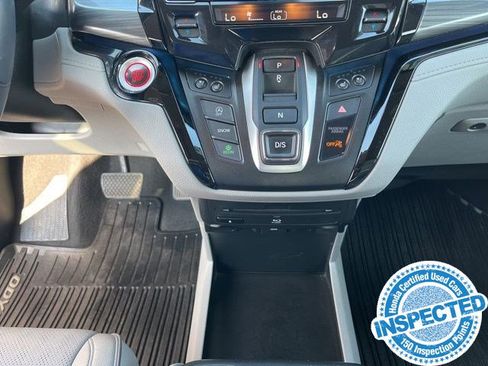 Used 2023 Honda Odyssey Elite image 18