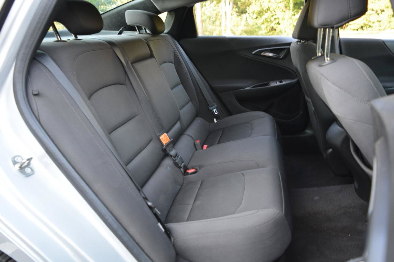 Used 2017 Chevrolet Malibu LS FWD image 15