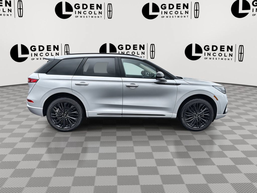 Certified 2026 Lincoln Corsair Premiere AWD/4WD image 9