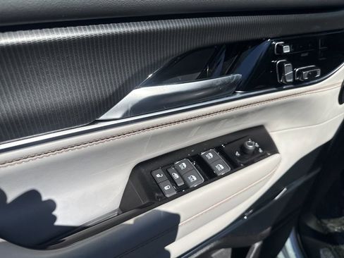 New 2026 Jeep Grand Wagoneer Summit image 22