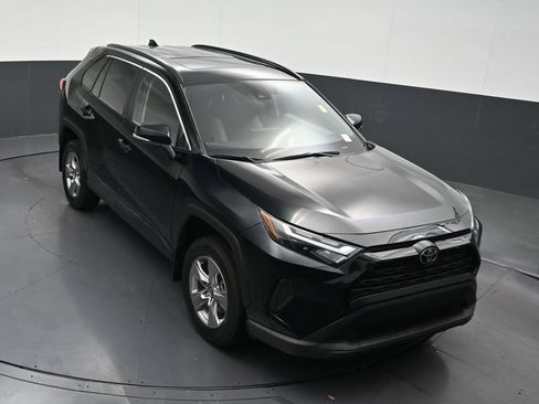 Used 2025 Toyota RAV4 XLE w/ Convenience Package FWD image 22