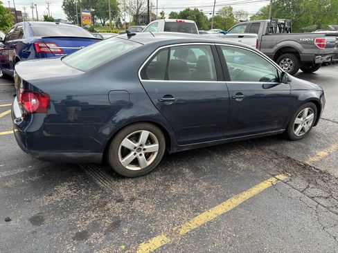 Used 2008 Volkswagen Jetta SE FWD image 4