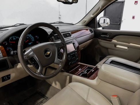 Used 2013 Chevrolet Tahoe LTZ RWD image 23