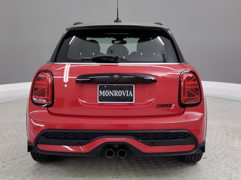 Used 2023 MINI Cooper S image 8