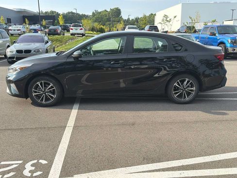 Used 2022 Kia Forte LXS FWD image 12