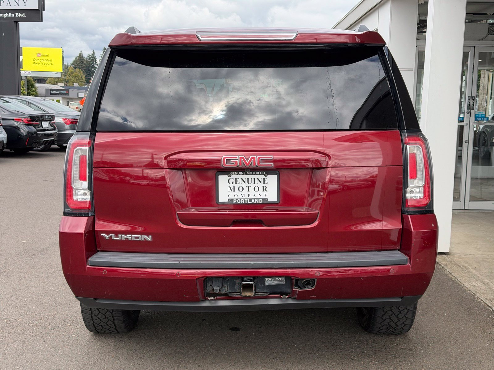 Used 2018 GMC Yukon SLT w/ HD Trailering Package AWD/4WD image 4