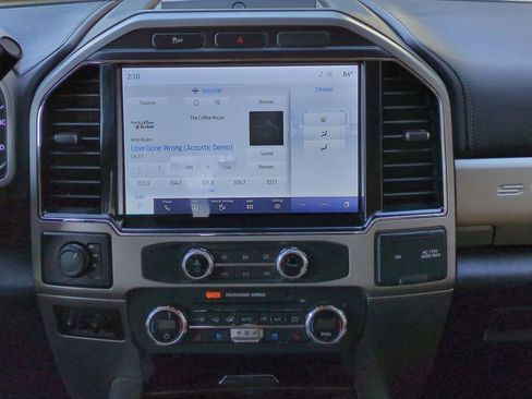 Used 2022 Ford F350 Lariat w/ Lariat Value Package image 16