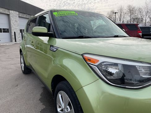 Used 2015 Kia Soul image 11