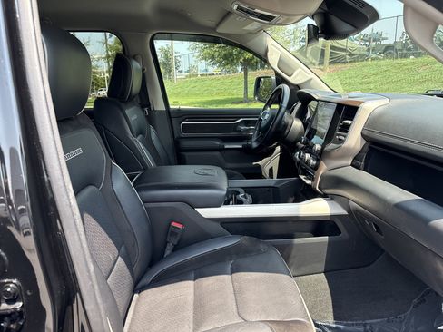 Used 2022 RAM 1500 Laramie AWD/4WD image 24
