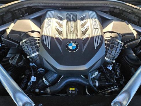 Used 2022 BMW X5 M50i image 21