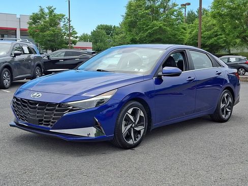 Used 2023 Hyundai Elantra Limited FWD image 6