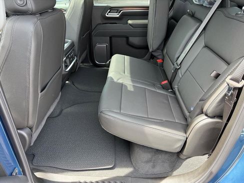New 2026 GMC Sierra 2500 Denali AWD/4WD image 9