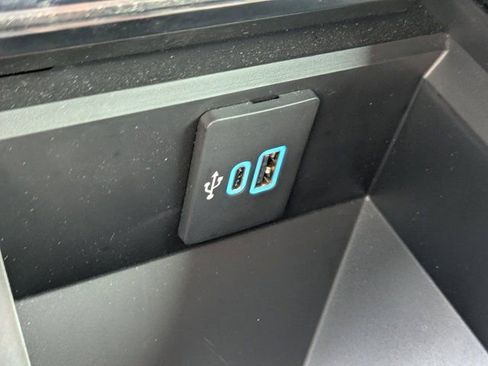 Used 2024 Ford F250 King Ranch w/ FX4 Off-Road Package image 18