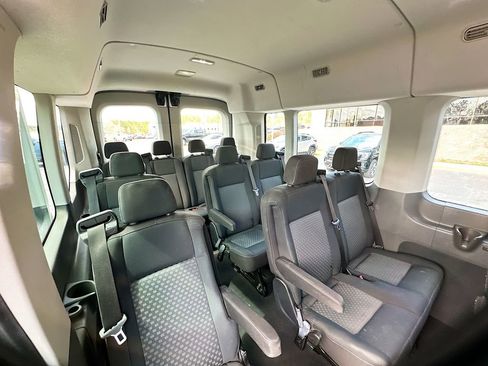 Used 2022 Ford Transit 350 XLT image 4