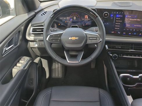 New 2025 Chevrolet Traverse LT w/ Enhanced Driving Package image 16