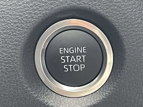 Used 2026 Toyota Corolla SE FWD image 27