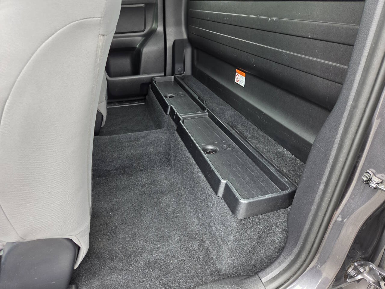 Used 2019 Toyota Tacoma SR AWD/4WD image 32