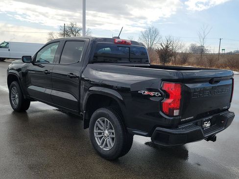 Used 2023 Chevrolet Colorado LT w/ LT Convenience Package II image 3