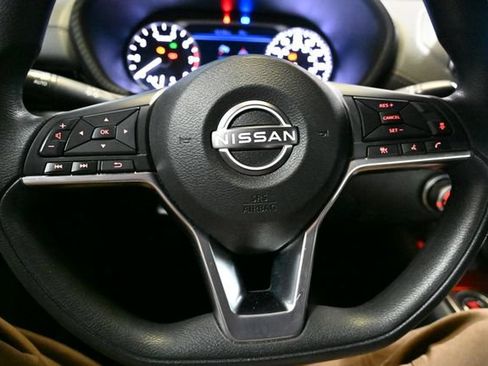 Used 2024 Nissan Sentra SV FWD image 32