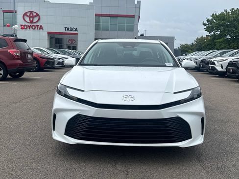 Used 2025 Toyota Camry LE FWD image 2