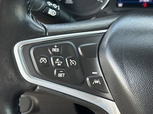 Used 2022 Chevrolet Equinox LT FWD image 19