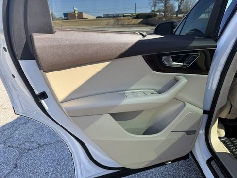 Used 2018 Audi Q7 3.0T Prestige image 23