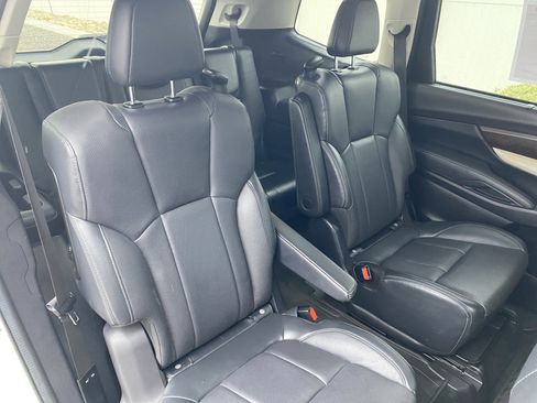 Used 2022 Subaru Ascent Touring image 21
