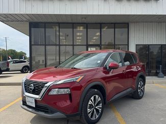 Used 2023 Nissan Rogue SV image 1