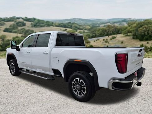 Certified 2024 GMC Sierra 2500 SLT w/ SLT Premium Package RWD image 8