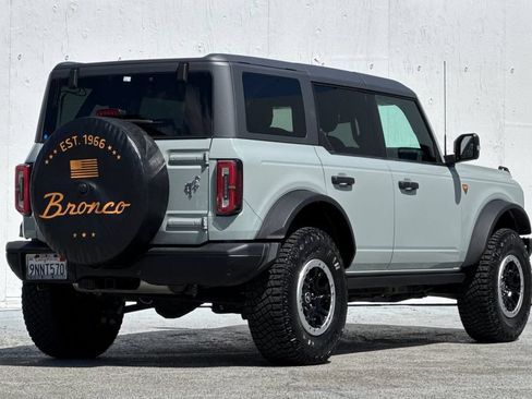 Used 2024 Ford Bronco Badlands AWD/4WD image 3