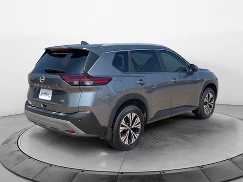 Used 2023 Nissan Rogue SV w/ SV Premium B Package FWD image 3