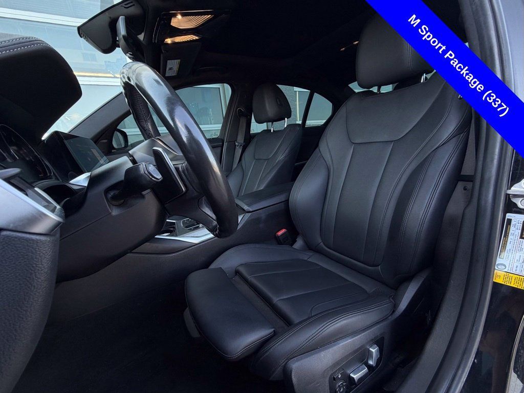 Used 2020 BMW 330i Sedan w/ M Sport Package RWD image 7