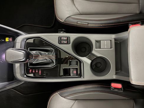 Used 2025 Subaru Crosstrek 2.5i Limited w/ Crosstrek Mirror Package image 17