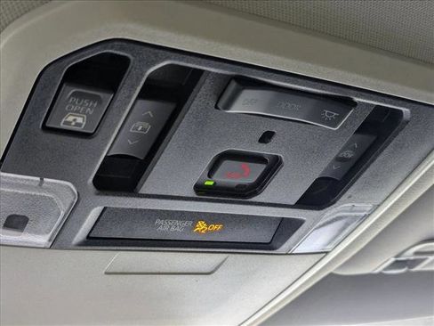 Used 2024 Toyota Tundra Limited image 13