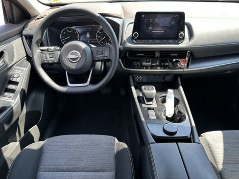 Certified 2022 Nissan Rogue SV AWD/4WD image 10