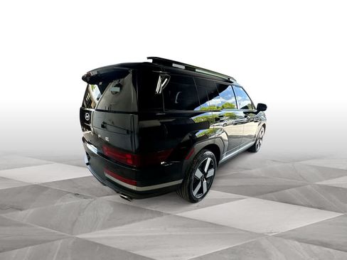 Used 2024 Hyundai Santa Fe Limited FWD image 8
