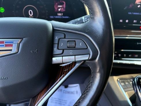Used 2022 Cadillac Escalade ESV Premium Luxury AWD/4WD image 33