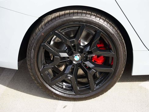 New 2026 BMW 330i Sedan w/ M Sport Package image 7