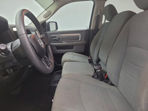 Used 2019 RAM 1500 Classic SLT RWD image 17