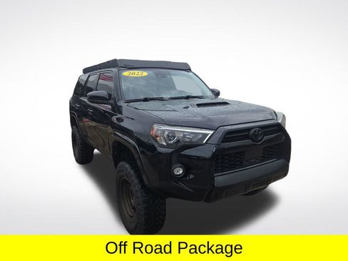 Used 2022 Toyota 4Runner TRD Off-Road AWD/4WD image 9