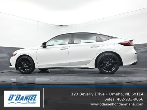 Used 2023 Honda Civic Sport image 10